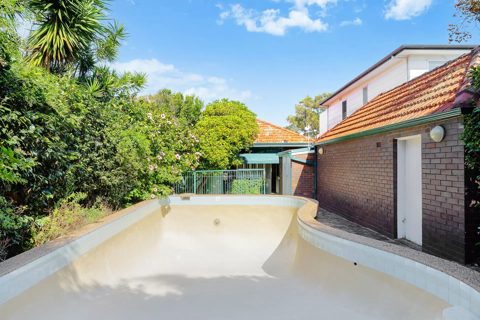 54 Portland Street, Dover Heights Sold by Bradfield Badgerfox - image 1