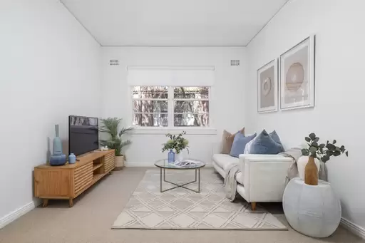 8/22 Balfour Road, Rose Bay Auction by Bradfield Badgerfox