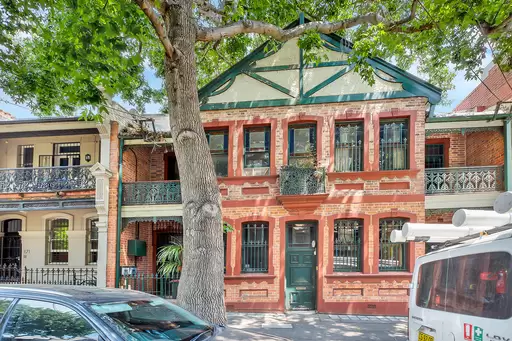 167A Dowling Street, Woolloomooloo Leased by Bradfield Badgerfox