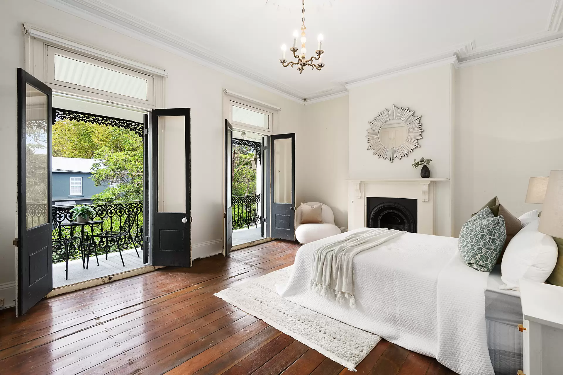 23 Moncur Street, Woollahra Auction by Bradfield Badgerfox - image 1