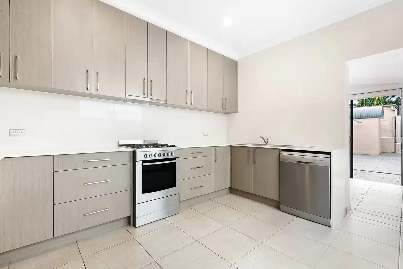 57 Denison Street, Bondi Junction Leased by Bradfield Badgerfox - image 1