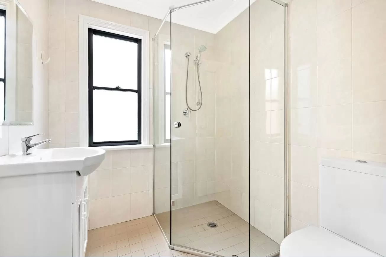 57 Denison Street, Bondi Junction Leased by Bradfield Badgerfox - image 1