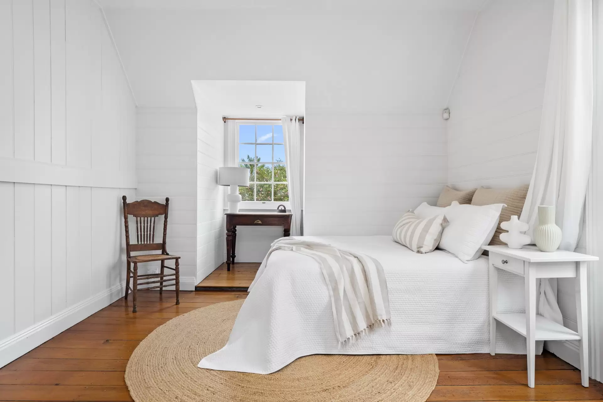 16 Alexandra Street, Hunters Hill Sold by Bradfield Badgerfox - image 1