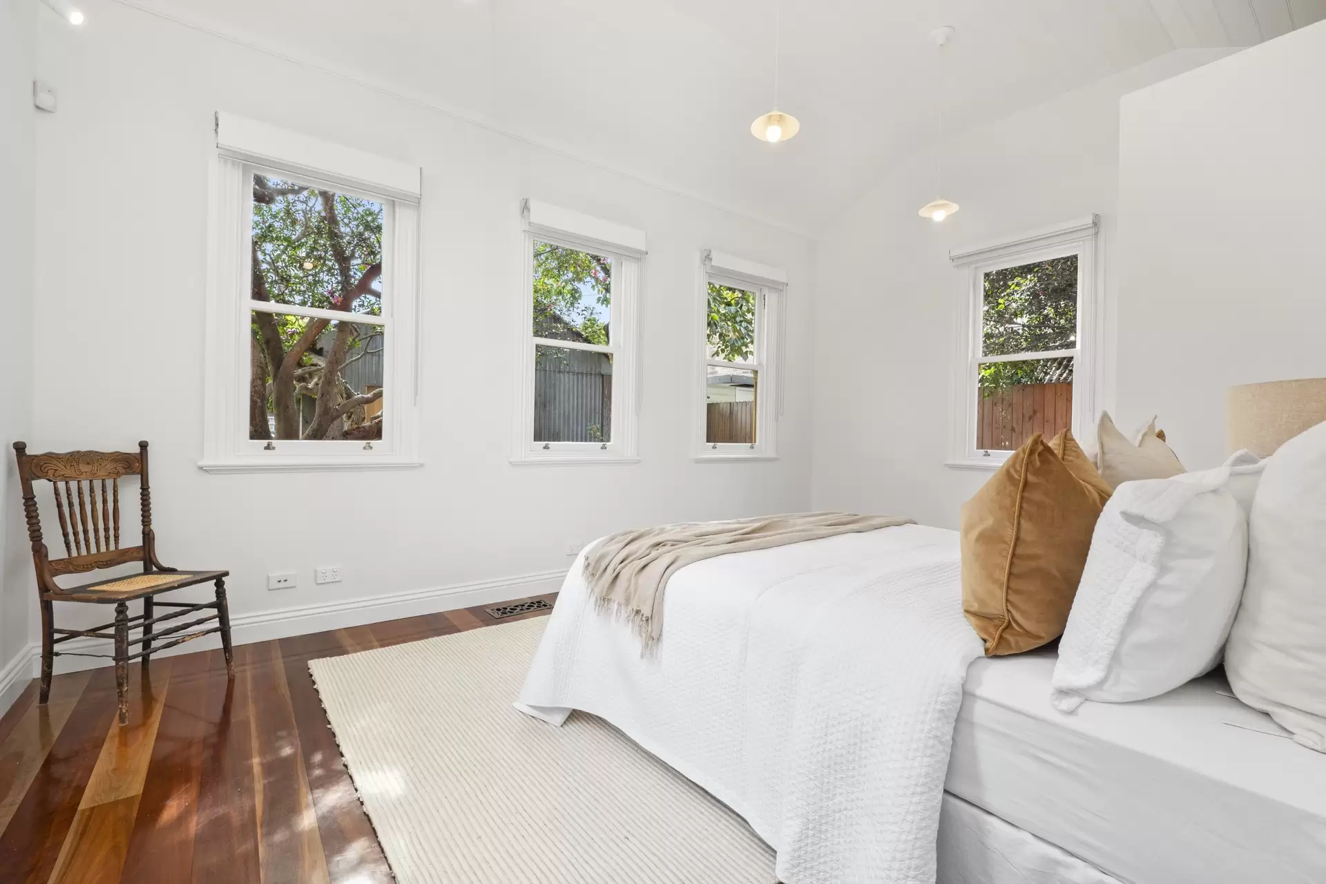 16 Alexandra Street, Hunters Hill Sold by Bradfield Badgerfox - image 1