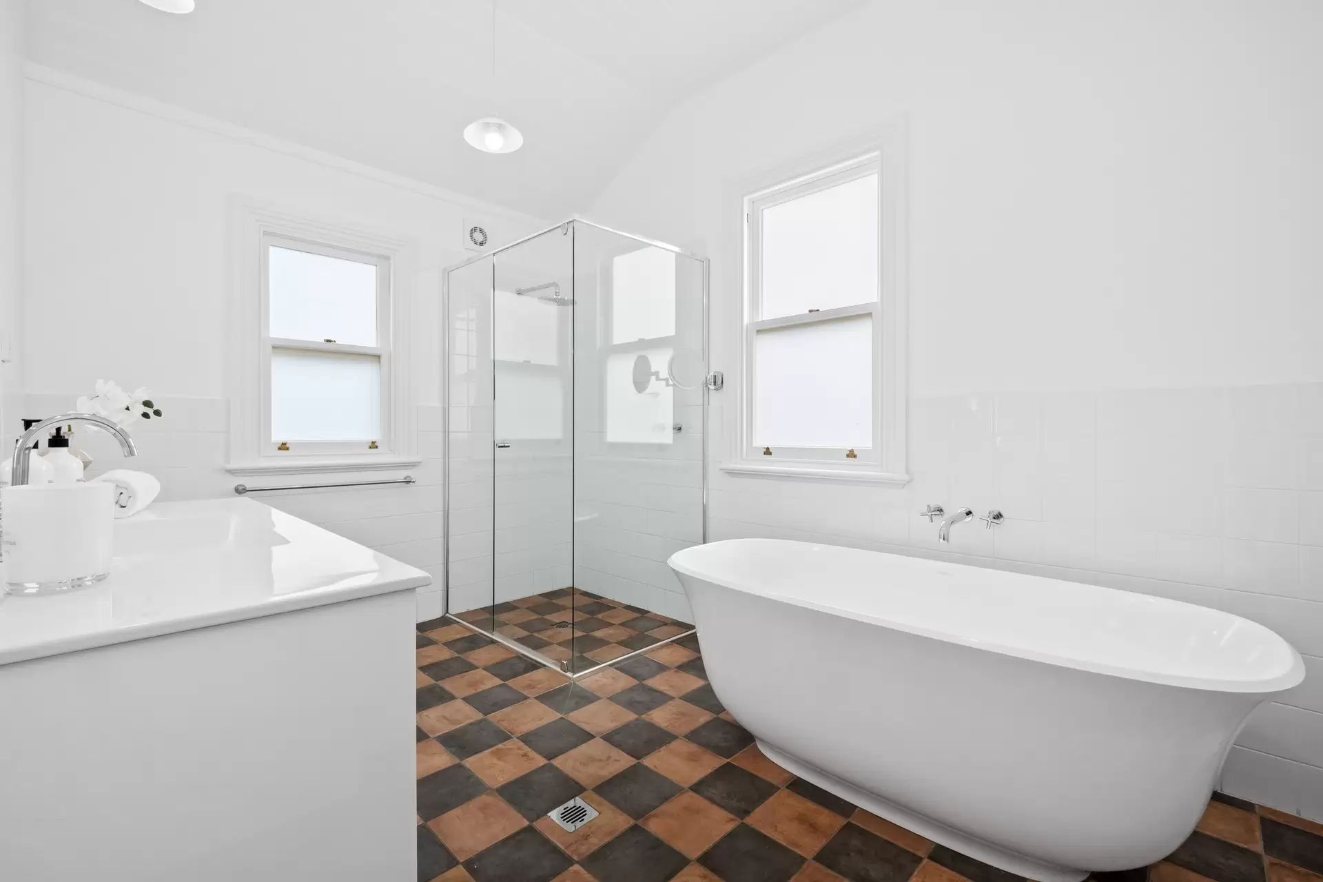 16 Alexandra Street, Hunters Hill Sold by Bradfield Badgerfox - image 1
