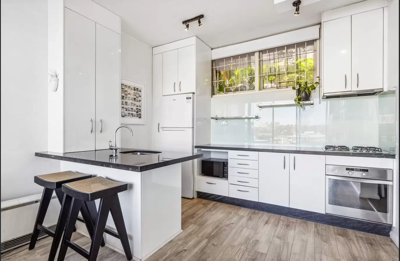 2/19 Eastbourne Road, Darling Point For Lease by Bradfield Badgerfox - image 1