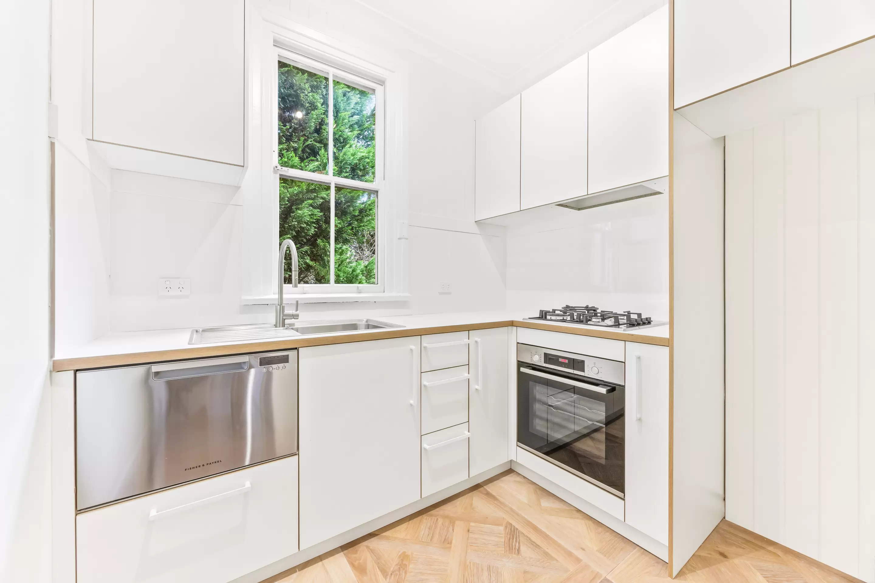 2/58 Cross Street, Double Bay For Lease by Bradfield Badgerfox - image 1