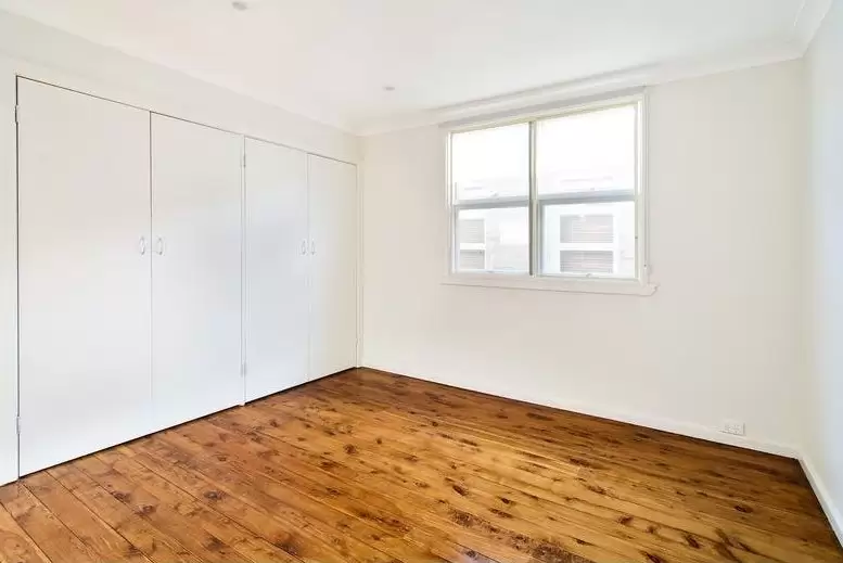 2/58-60 Ourimbah Road, Mosman Leased by Bradfield Badgerfox - image 1