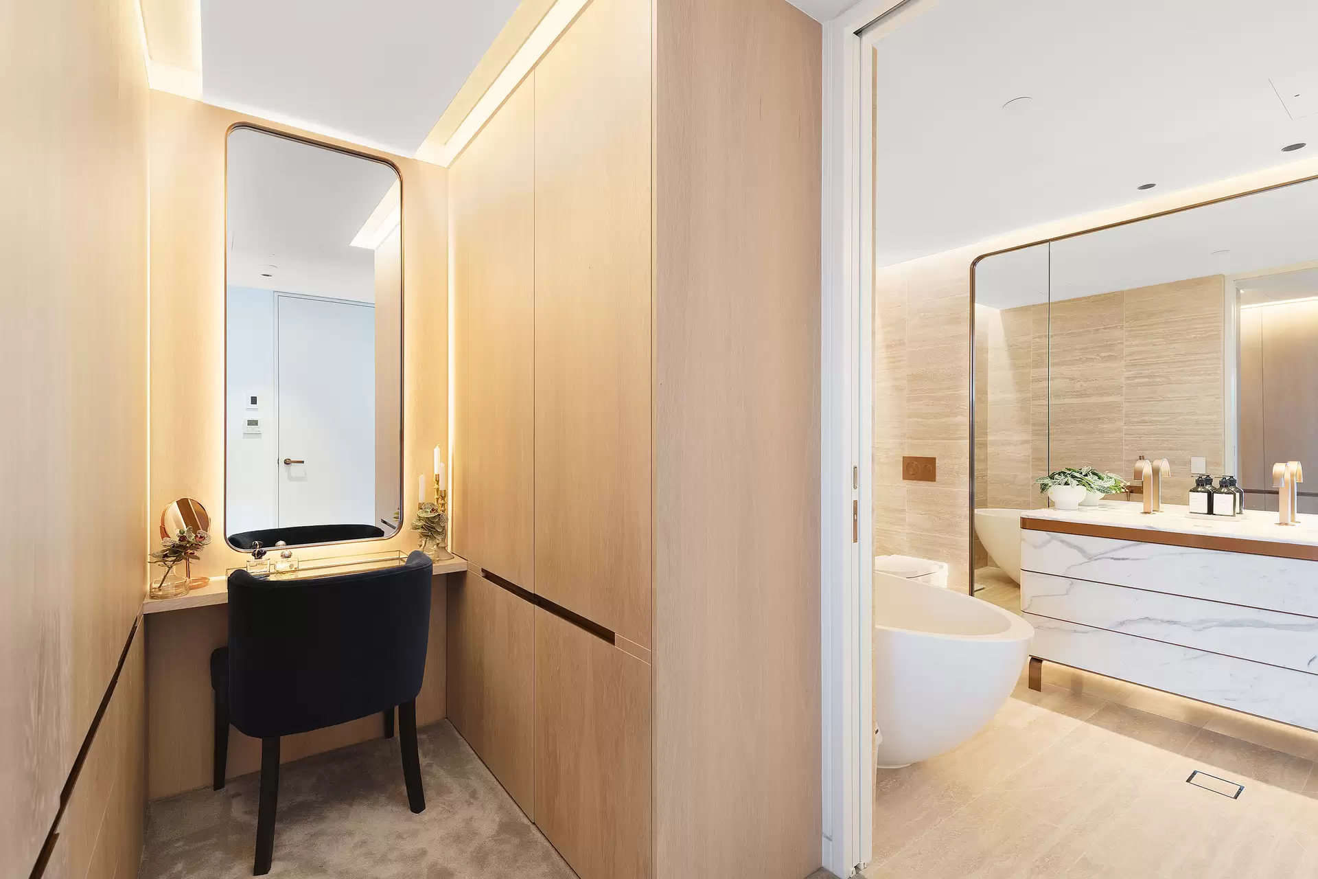 609/71 Macquarie Street, Sydney Auction by Bradfield Badgerfox - image 1