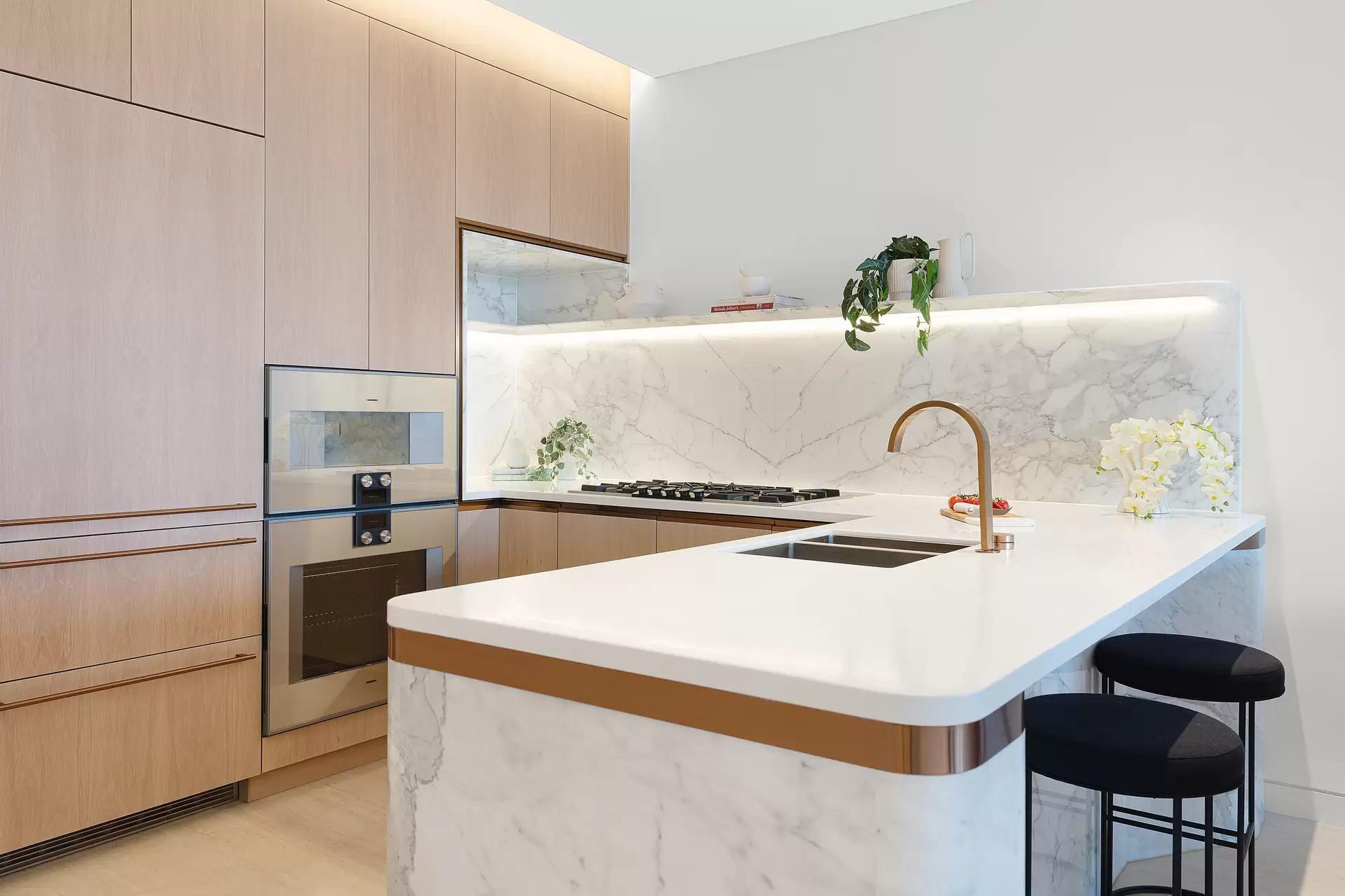 609/71 Macquarie Street, Sydney Auction by Bradfield Badgerfox - image 1