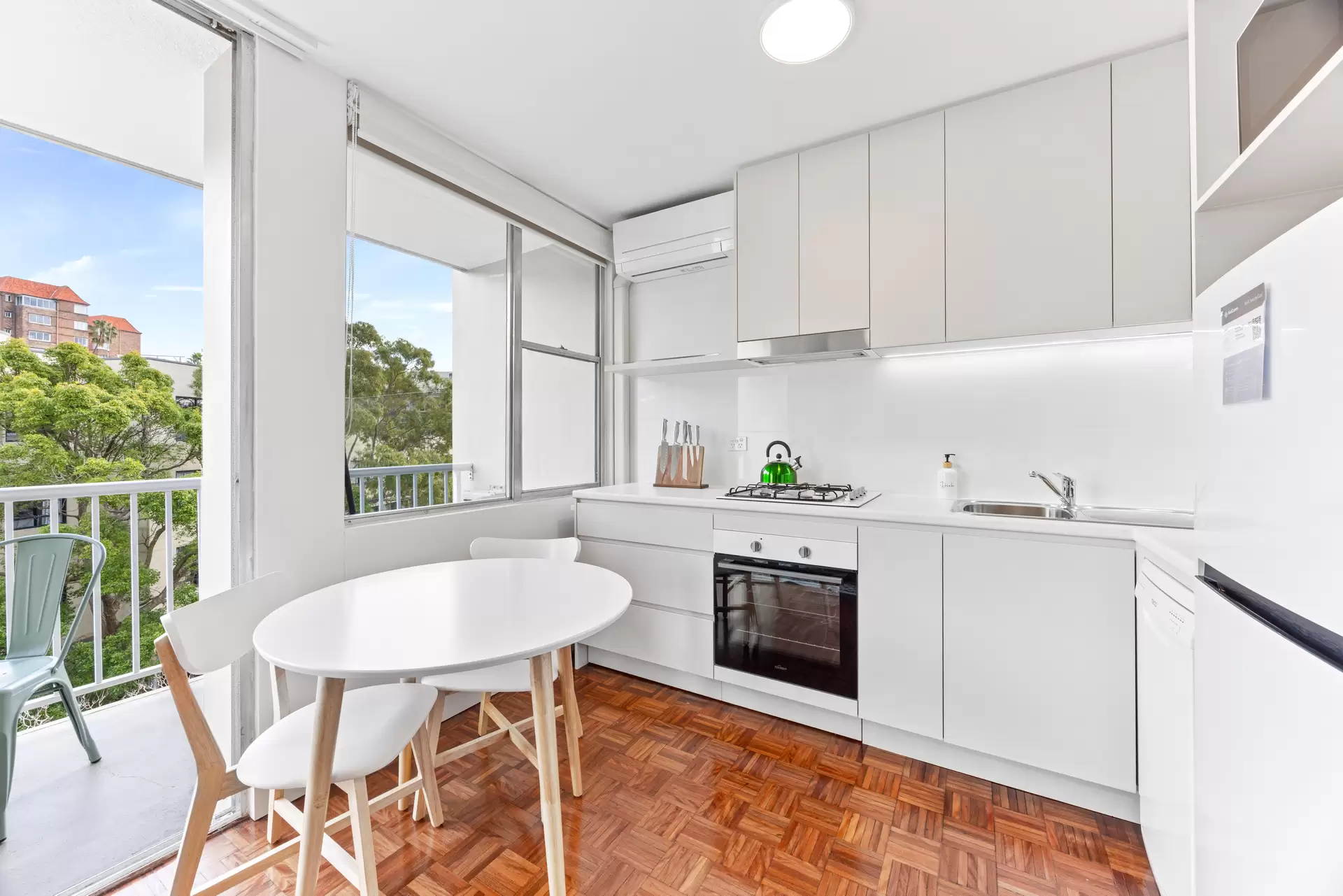 605/74-76 Roslyn Gardens, Rushcutters Bay For Lease by Bradfield Badgerfox - image 1