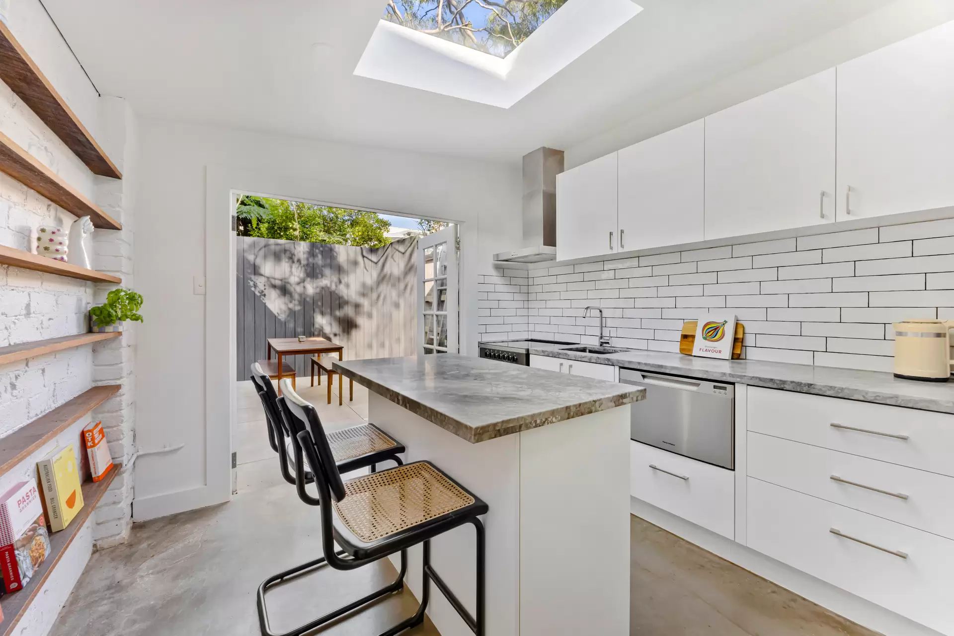 3 McGarvie Street, Paddington For Lease by Bradfield Badgerfox - image 1