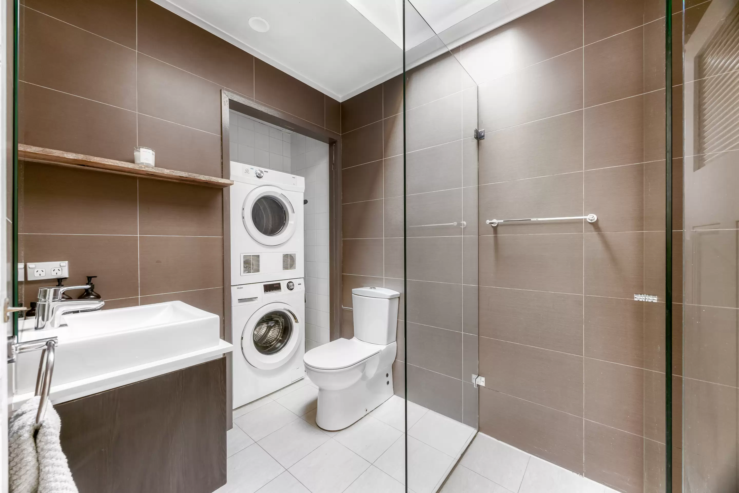 3 McGarvie Street, Paddington For Lease by Bradfield Badgerfox - image 1
