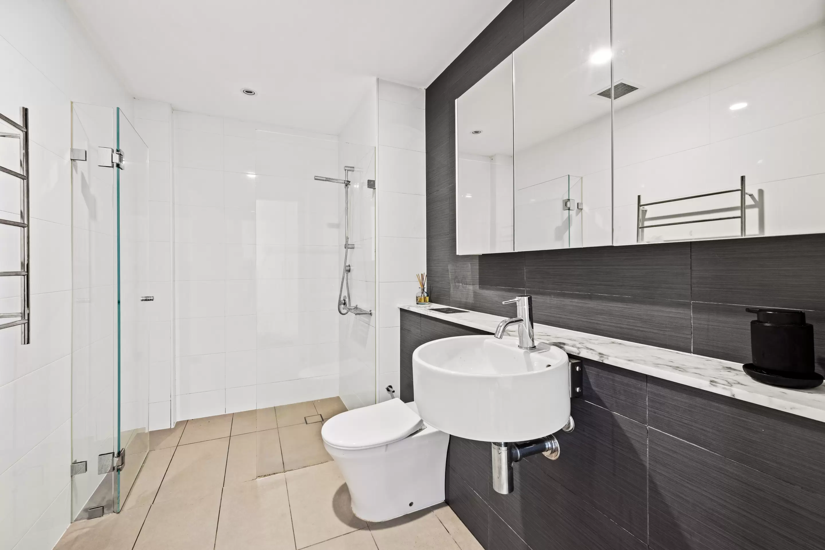 4/230 New South Head Road, Edgecliff For Lease by Bradfield Badgerfox - image 1