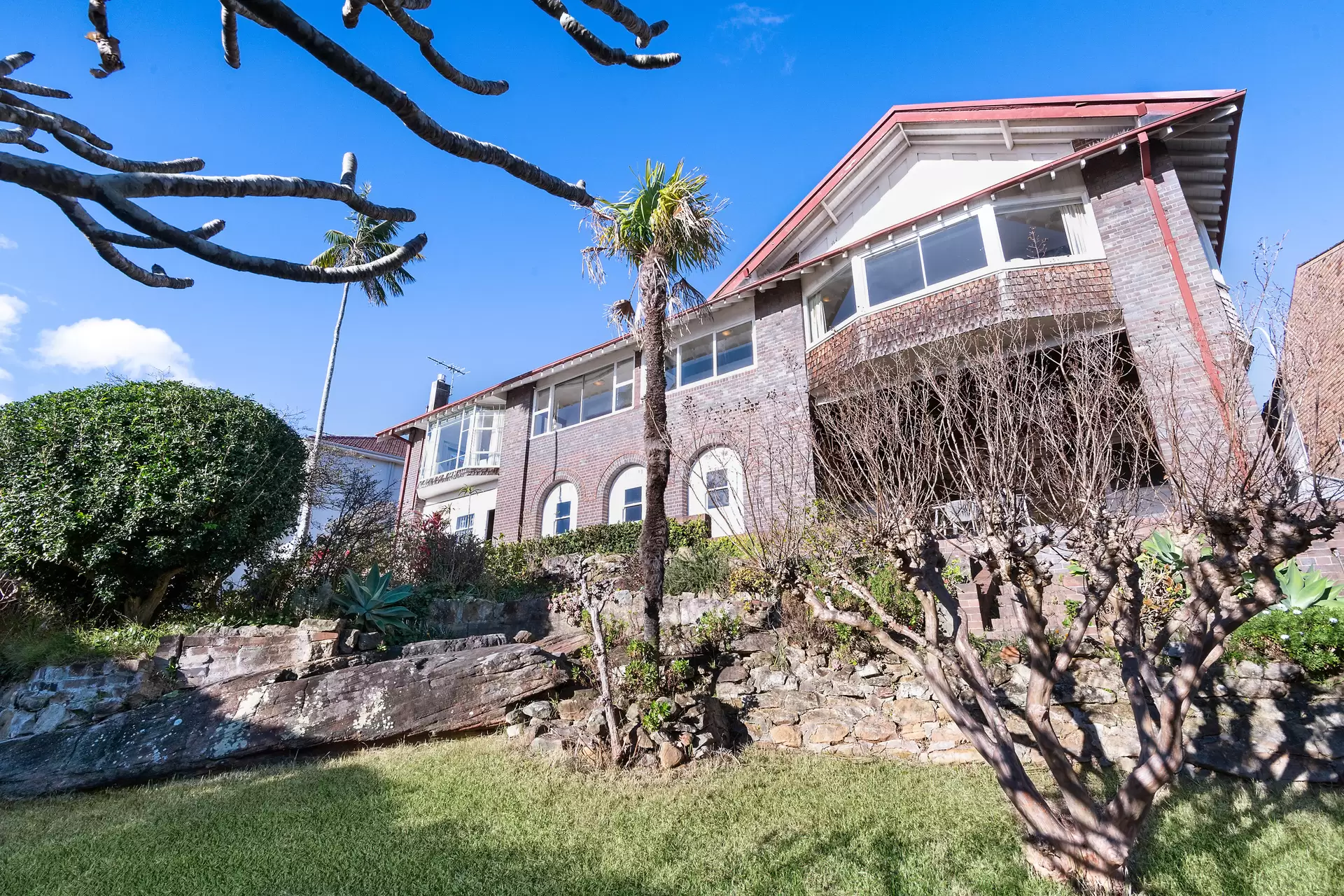 8a New South Head Road, Vaucluse Auction by Bradfield Badgerfox - image 1