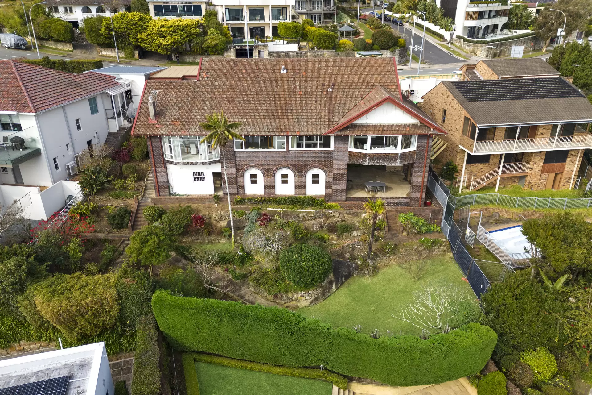8a New South Head Road, Vaucluse Auction by Bradfield Badgerfox - image 1