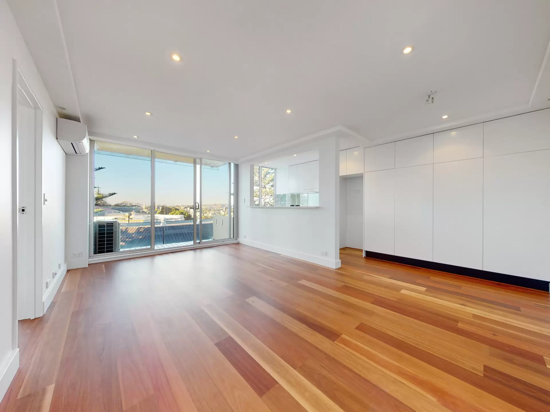 6D/3 DARLING POINT ROAD, Darling Point Leased by Bradfield Badgerfox - image 1