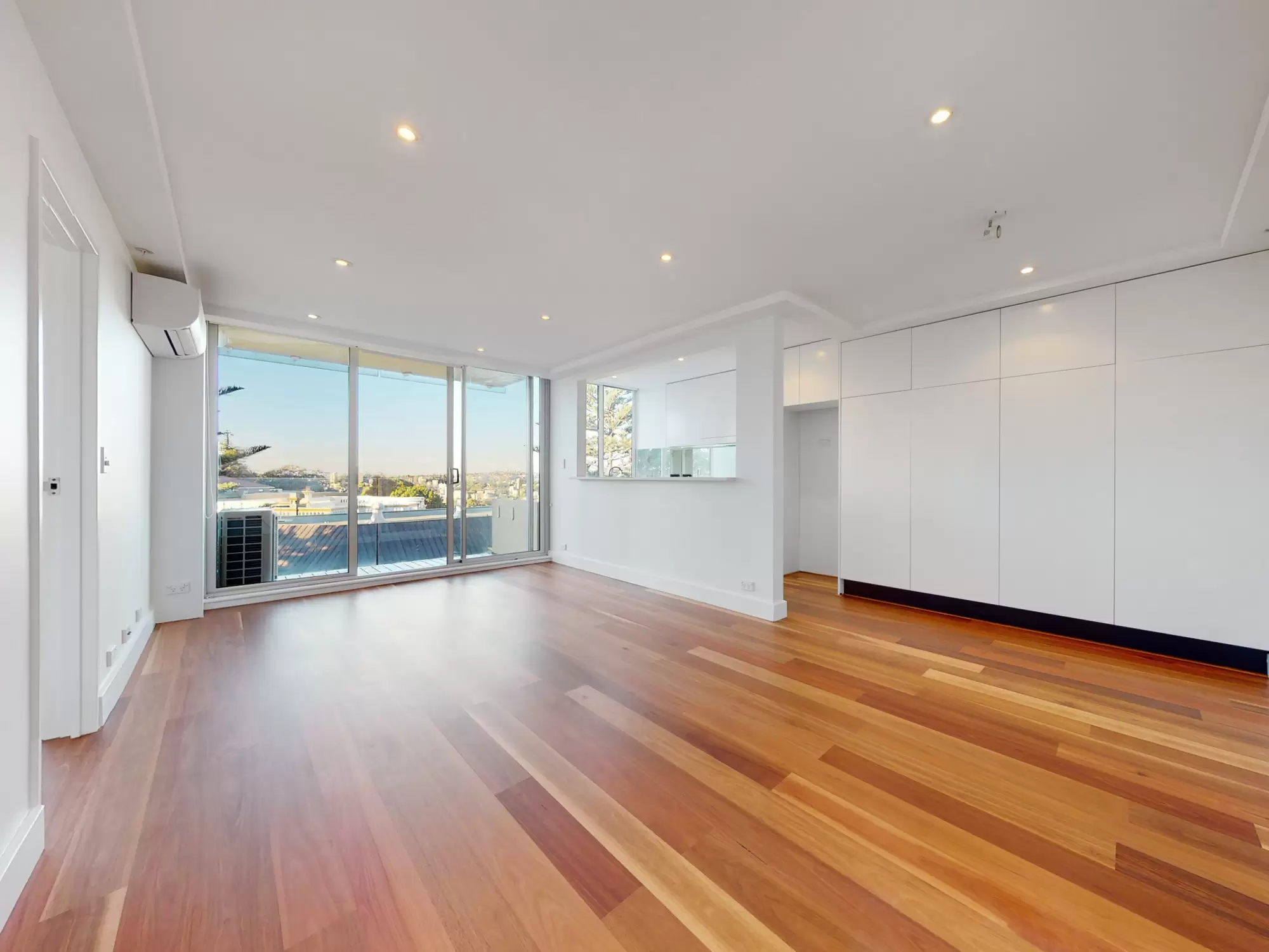 6D/3 DARLING POINT ROAD, Darling Point Leased by Bradfield Badgerfox - image 1
