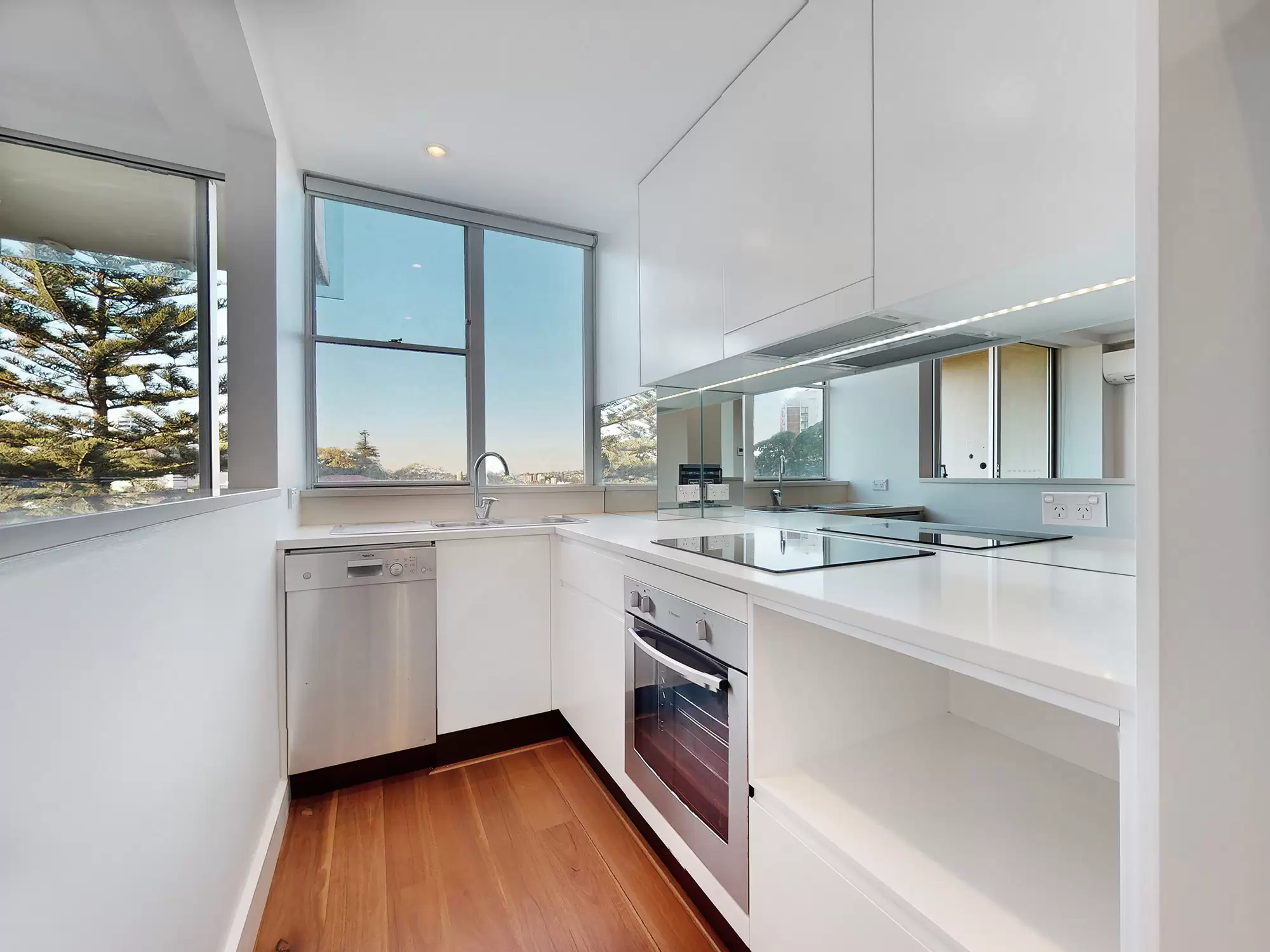 6D/3 DARLING POINT ROAD, Darling Point Leased by Bradfield Badgerfox - image 1