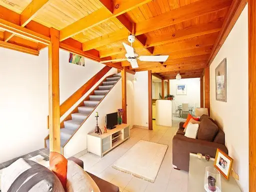 11/95 Palmer Street, Woolloomooloo Sold by Bradfield Badgerfox