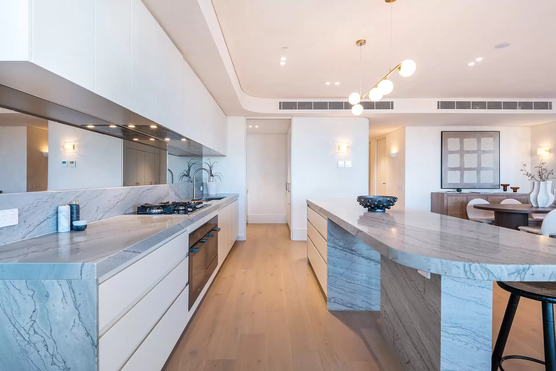 4/160 Brook Street, Coogee Auction by Bradfield Badgerfox - image 1