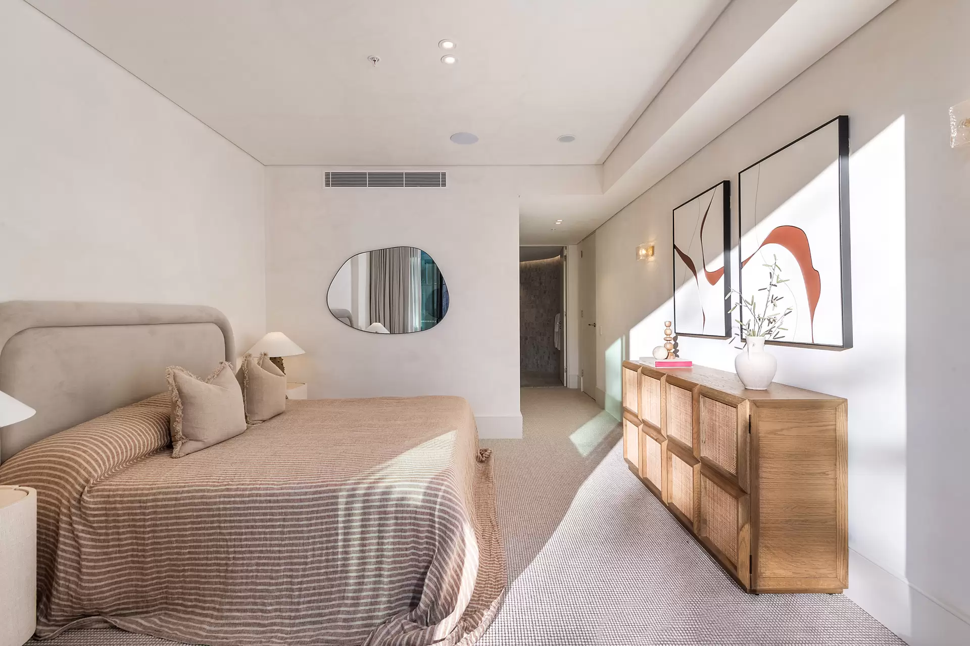 4/160 Brook Street, Coogee Auction by Bradfield Badgerfox - image 1
