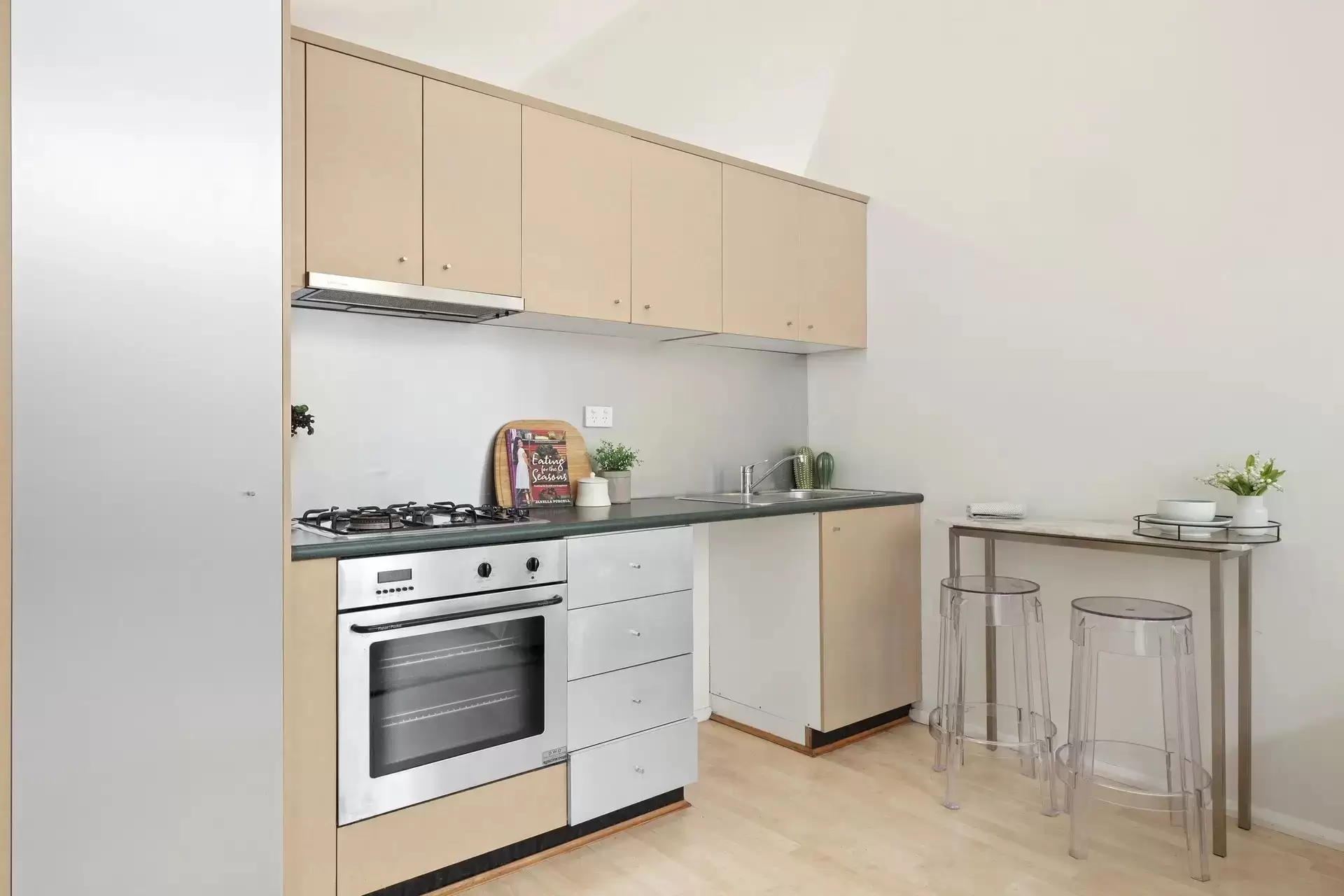 315/105-113 Campbell Street, Surry Hills Leased by Bradfield Badgerfox - image 1