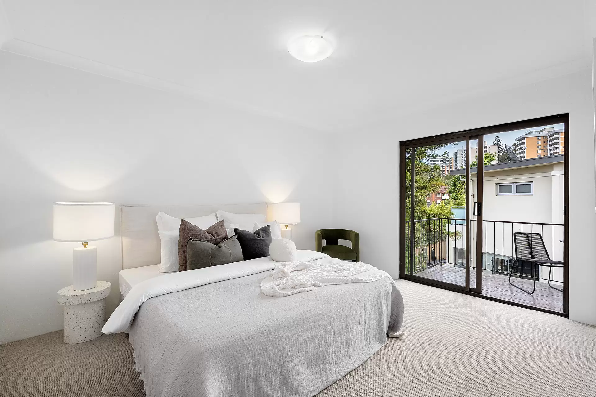 17/29-31 Simpson Street, Bondi Beach Auction by Bradfield Badgerfox - image 1