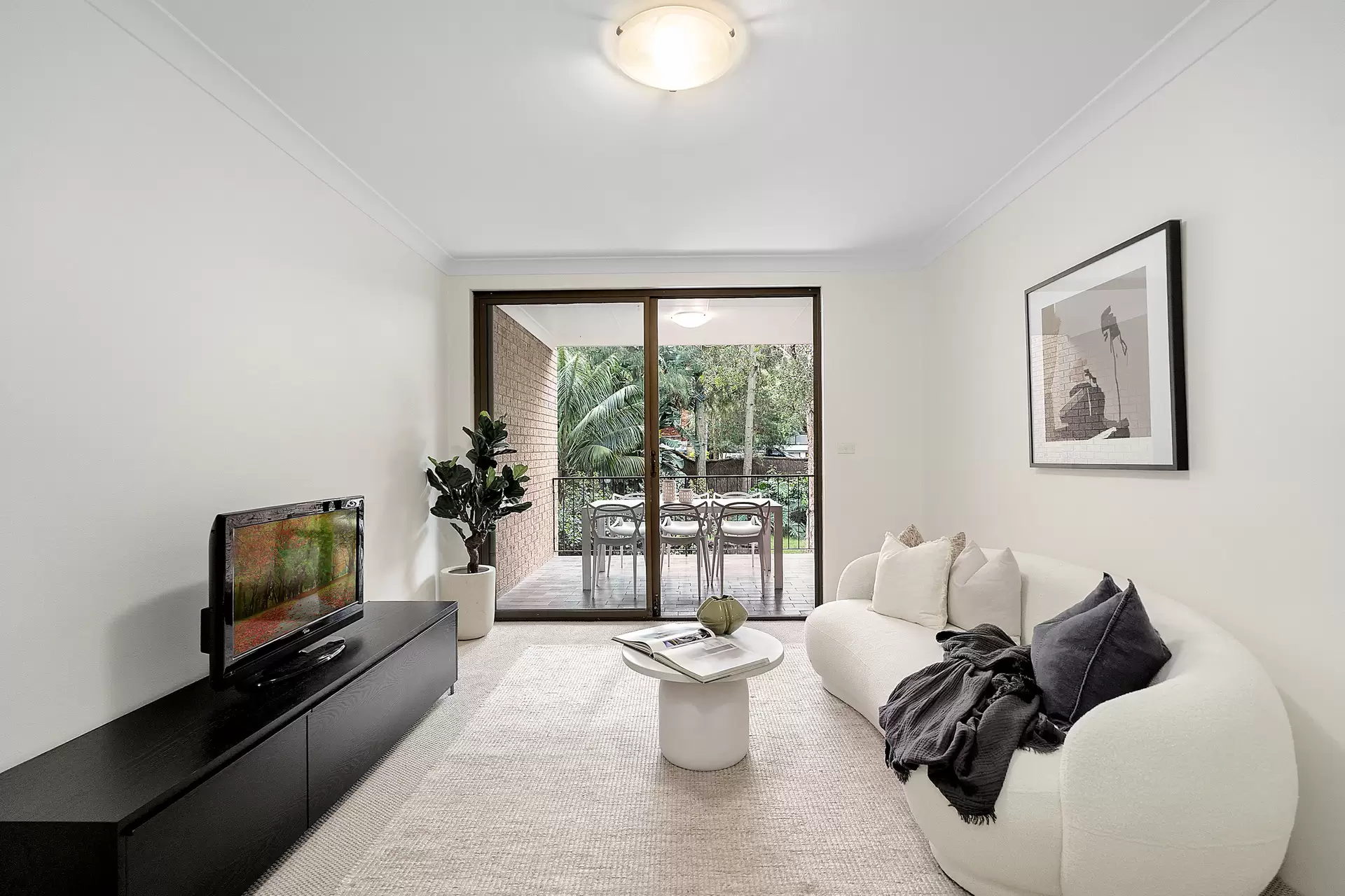 17/29-31 Simpson Street, Bondi Beach Auction by Bradfield Badgerfox - image 1