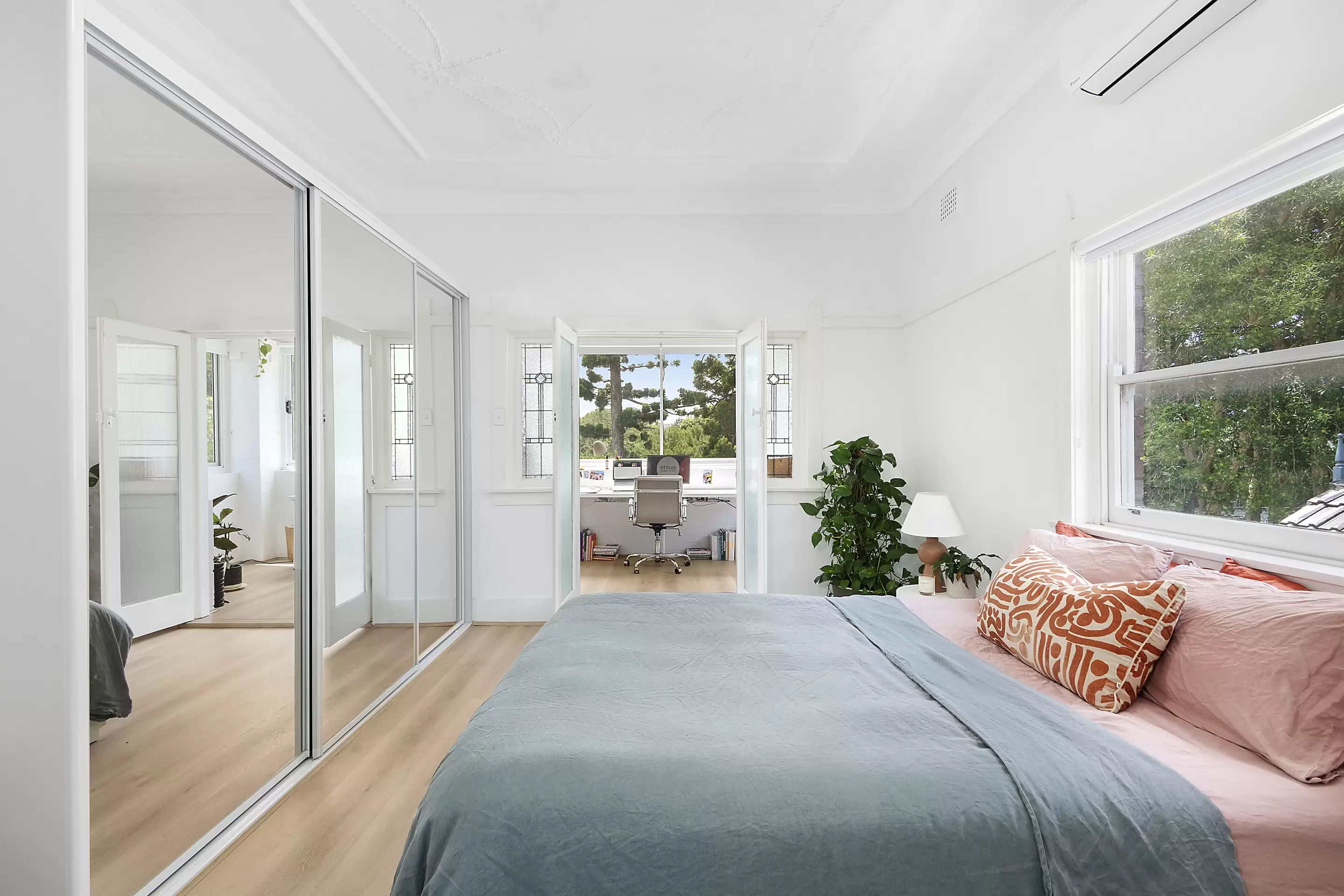 2/129 O'Sullivan Road, Bellevue Hill For Lease by Bradfield Badgerfox - image 1