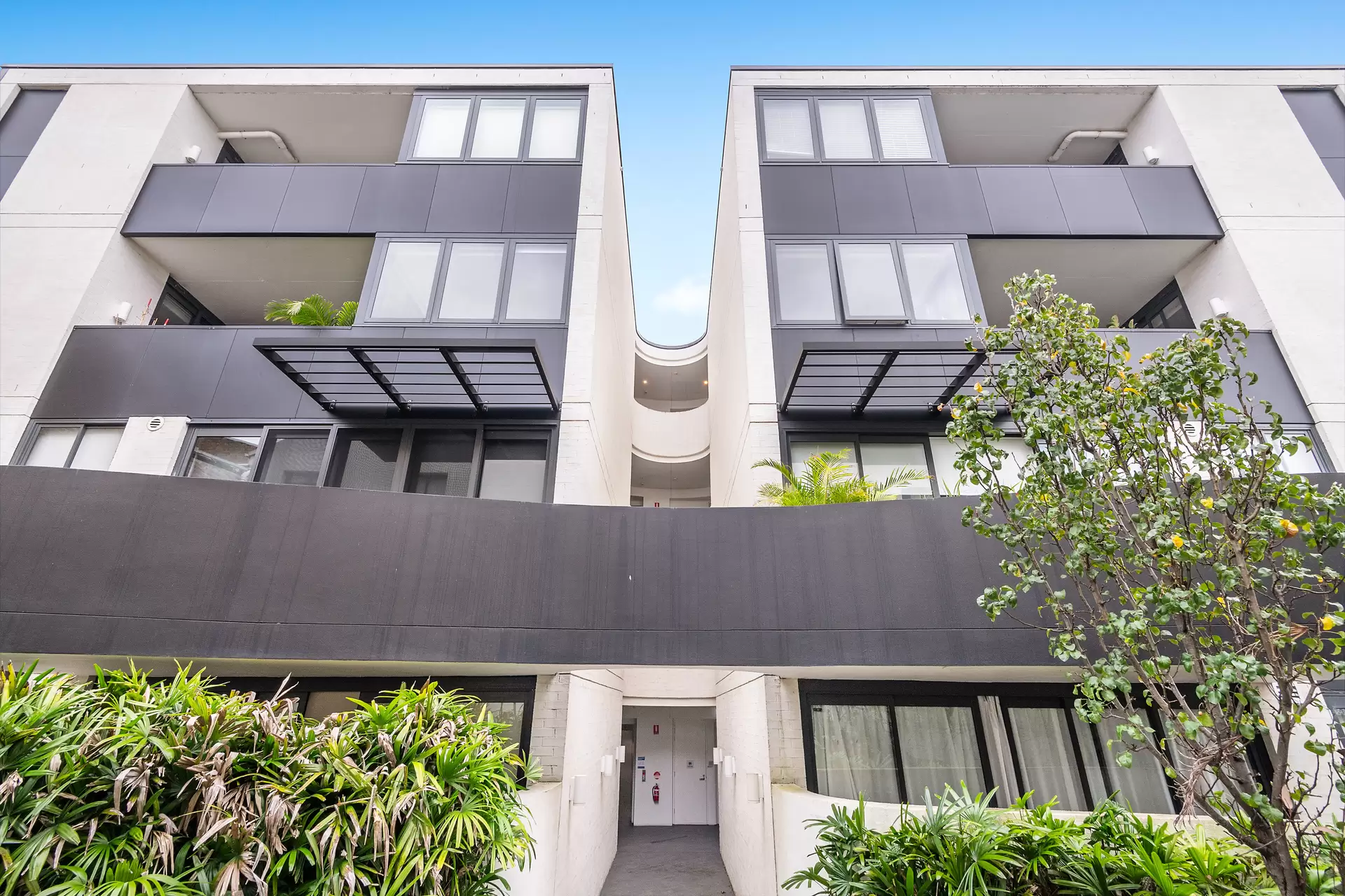 6/71 Renwick Street, Redfern For Sale by Bradfield Badgerfox - image 1