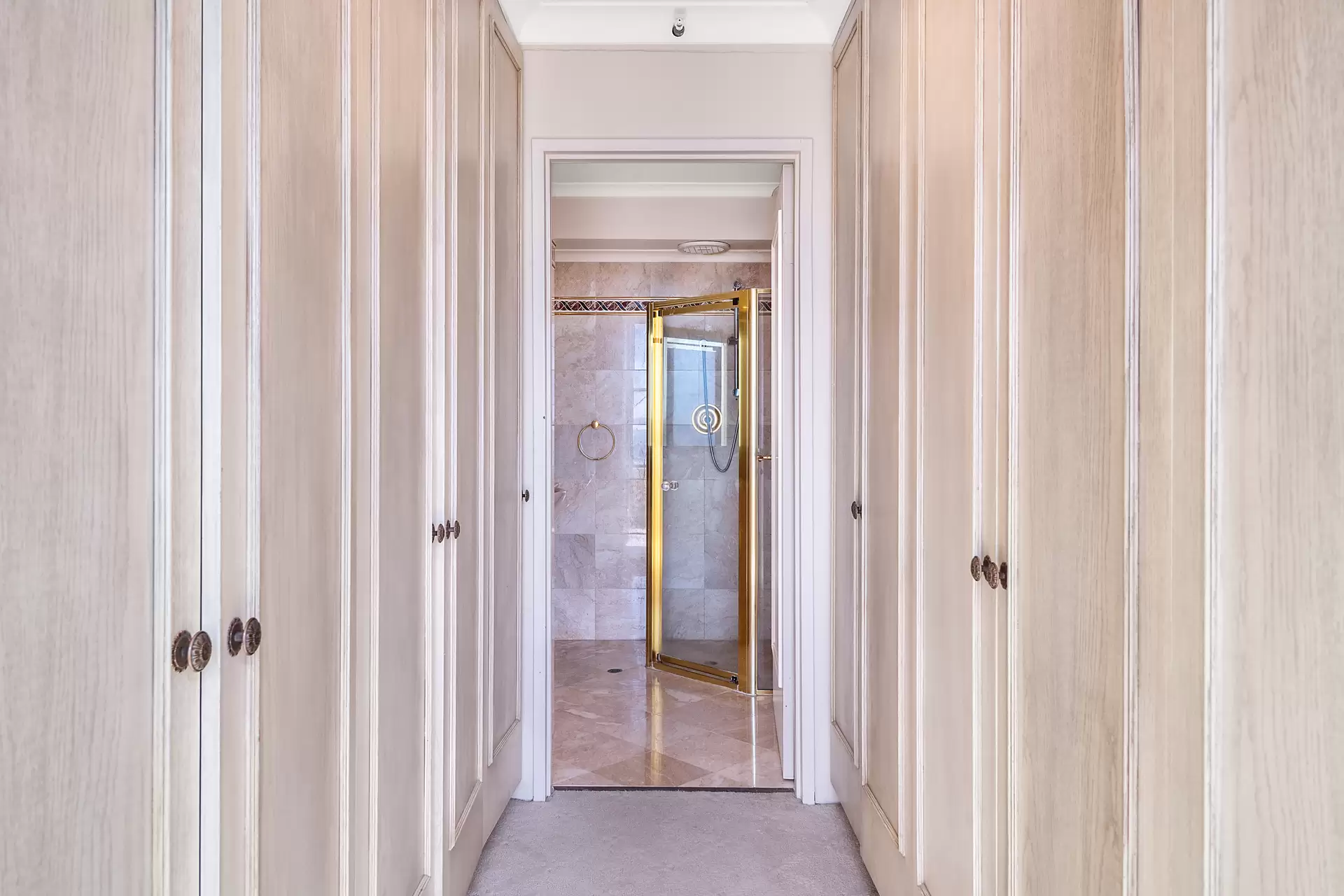 16H/3-17 Darling Point Road, Darling Point Auction by Bradfield Badgerfox - image 1