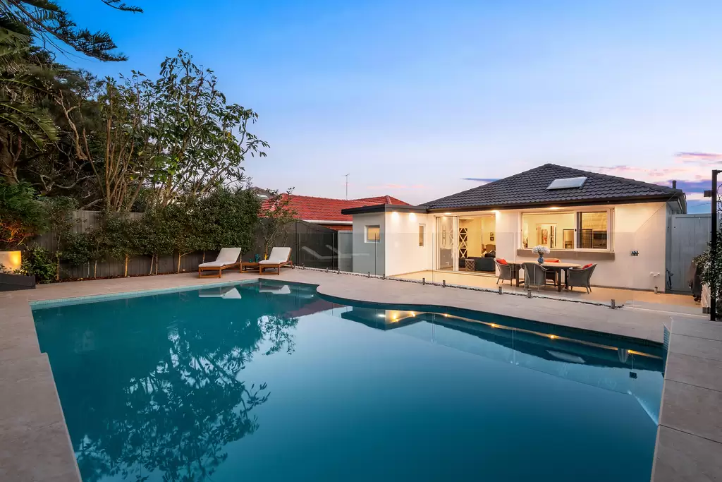 8 Macdonald Street, Vaucluse Auction by Bradfield Badgerfox