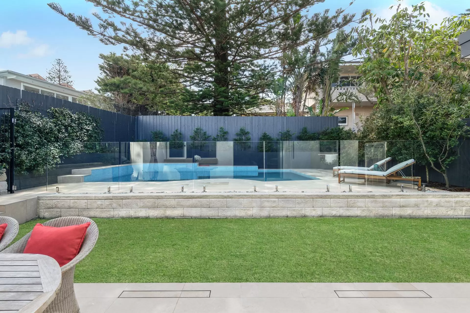8 Macdonald Street, Vaucluse Auction by Bradfield Badgerfox - image 1