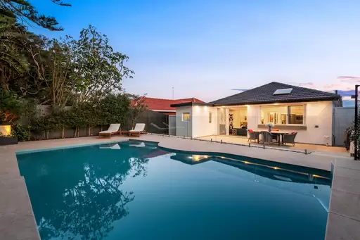 8 Macdonald Street, Vaucluse Auction by Bradfield Badgerfox