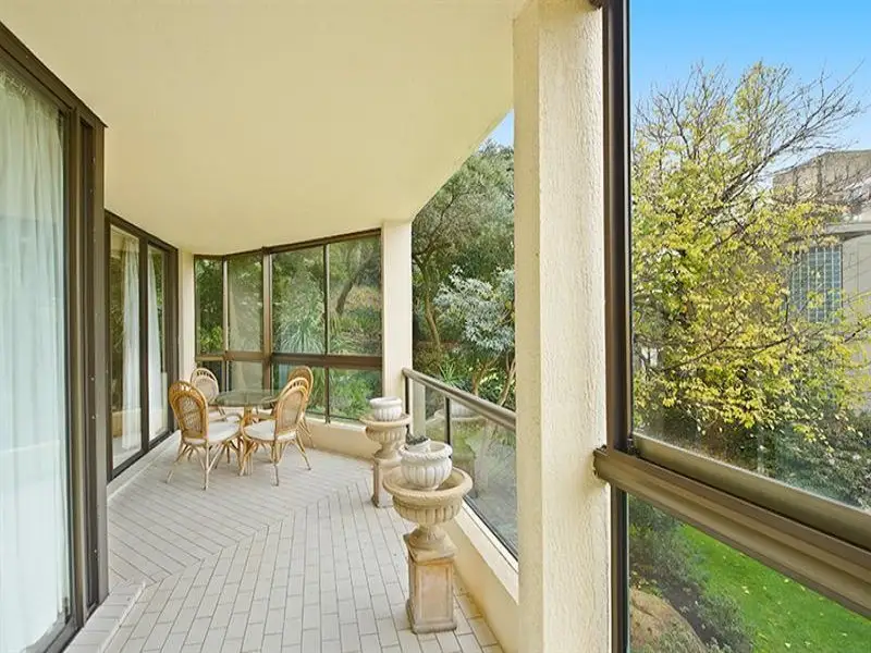 1/14 Eastbourne Road, Darling Point Sold by Bradfield Badgerfox - image 1