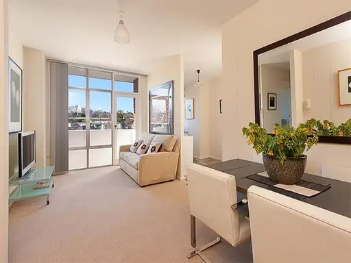 55/204 Jersey Road, Woollahra Sold by Bradfield Badgerfox