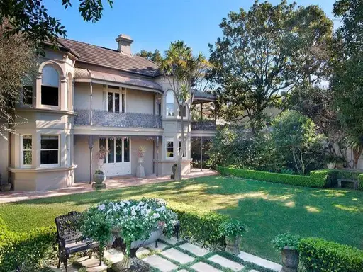 111 Henrietta Street, Waverley Sold by Bradfield Badgerfox