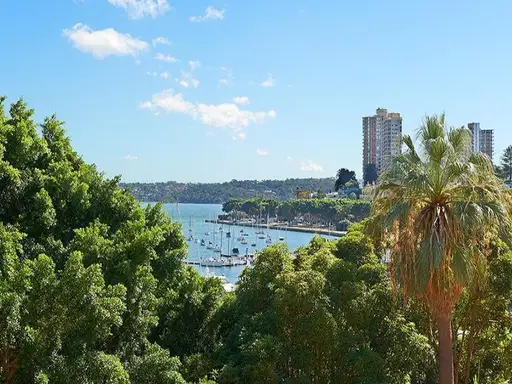 43/22 New Beach Road, Darling Point Sold by Bradfield Badgerfox