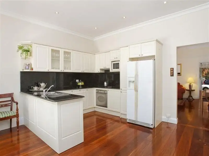 7 Inverness Street, Bronte Sold by Bradfield Badgerfox - image 1