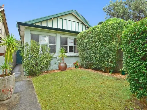 83 Hastings Parade, Bondi Beach Sold by Bradfield Badgerfox