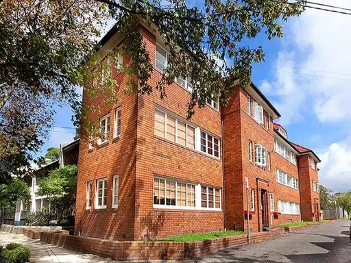 3/14 Victoria Avenue, Woollahra Sold by Bradfield Badgerfox