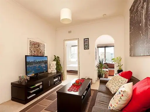 4/8 Royston Street, Darlinghurst Sold by Bradfield Badgerfox