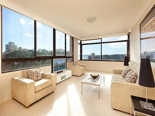 16/2 Eastbourne Road, Darling Point Sold by Bradfield Badgerfox