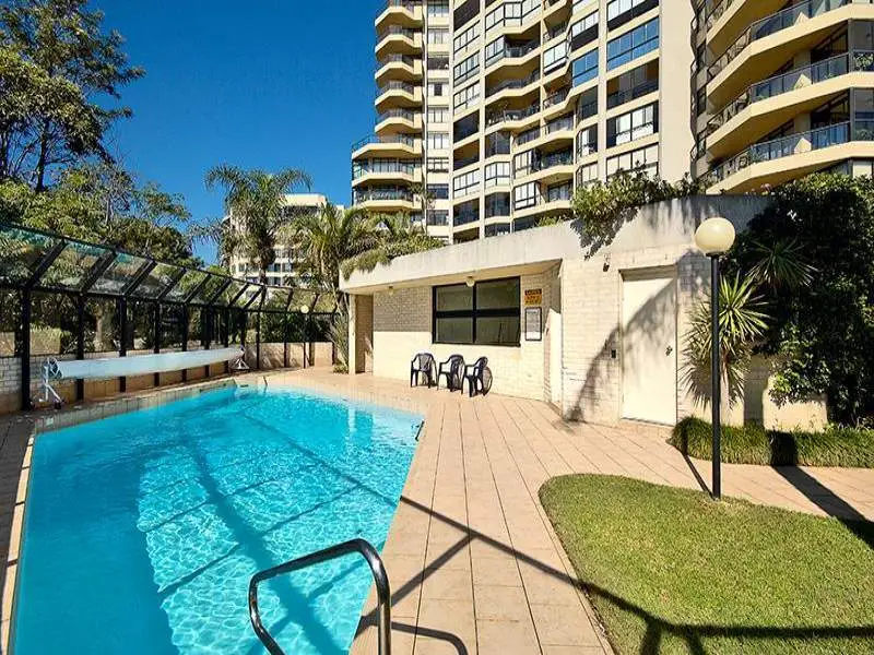 1703/180 Ocean Street, Edgecliff Sold by Bradfield Badgerfox - image 1