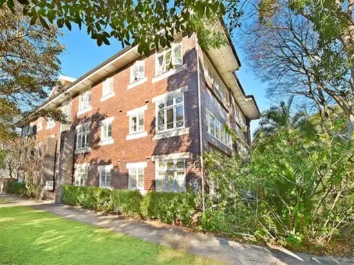 9 Balfour Road, Rose Bay Sold by Bradfield Badgerfox