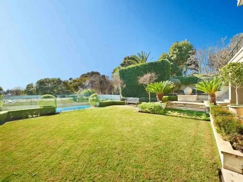 11 Fitzwilliam Road, Vaucluse Sold by Bradfield Badgerfox - image 1