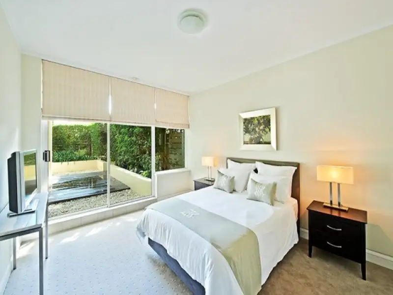 2/515 New South Head Road, Double Bay Sold by Bradfield Badgerfox - image 1