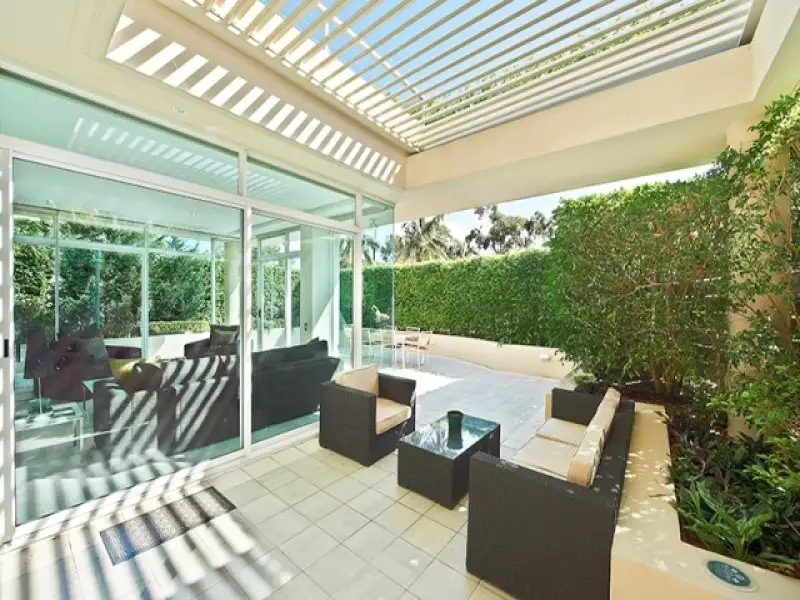 2/515 New South Head Road, Double Bay Sold by Bradfield Badgerfox - image 1