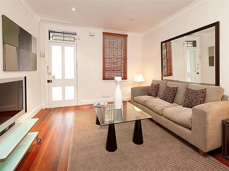 17 Bloomfield Street, Surry Hills Sold by Bradfield Badgerfox - image 1